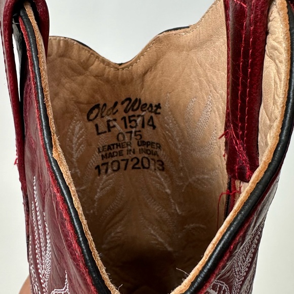 VINTAGE WOMEN’S RED LEATHER COWBOY BOOTS - Picture 8 of 13